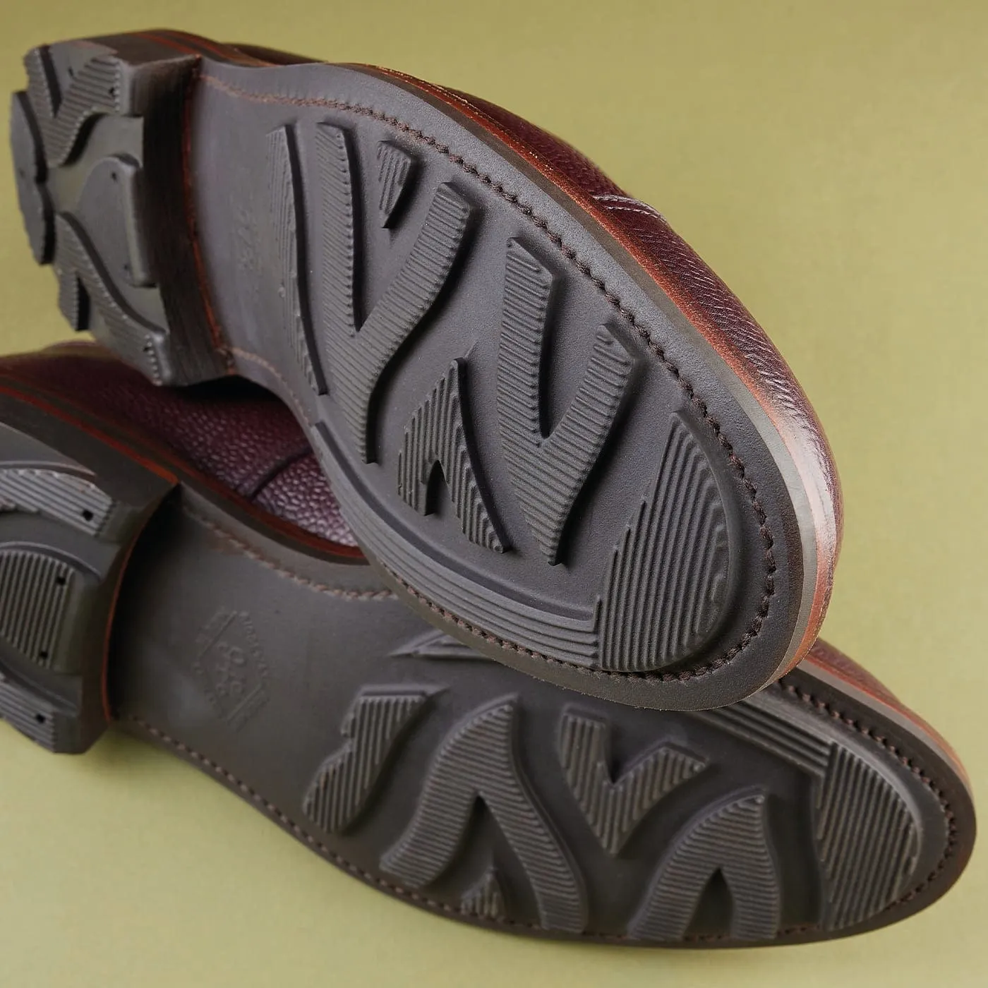 Sandhurst Oxblood Zug Grain Matte Style Club Shade