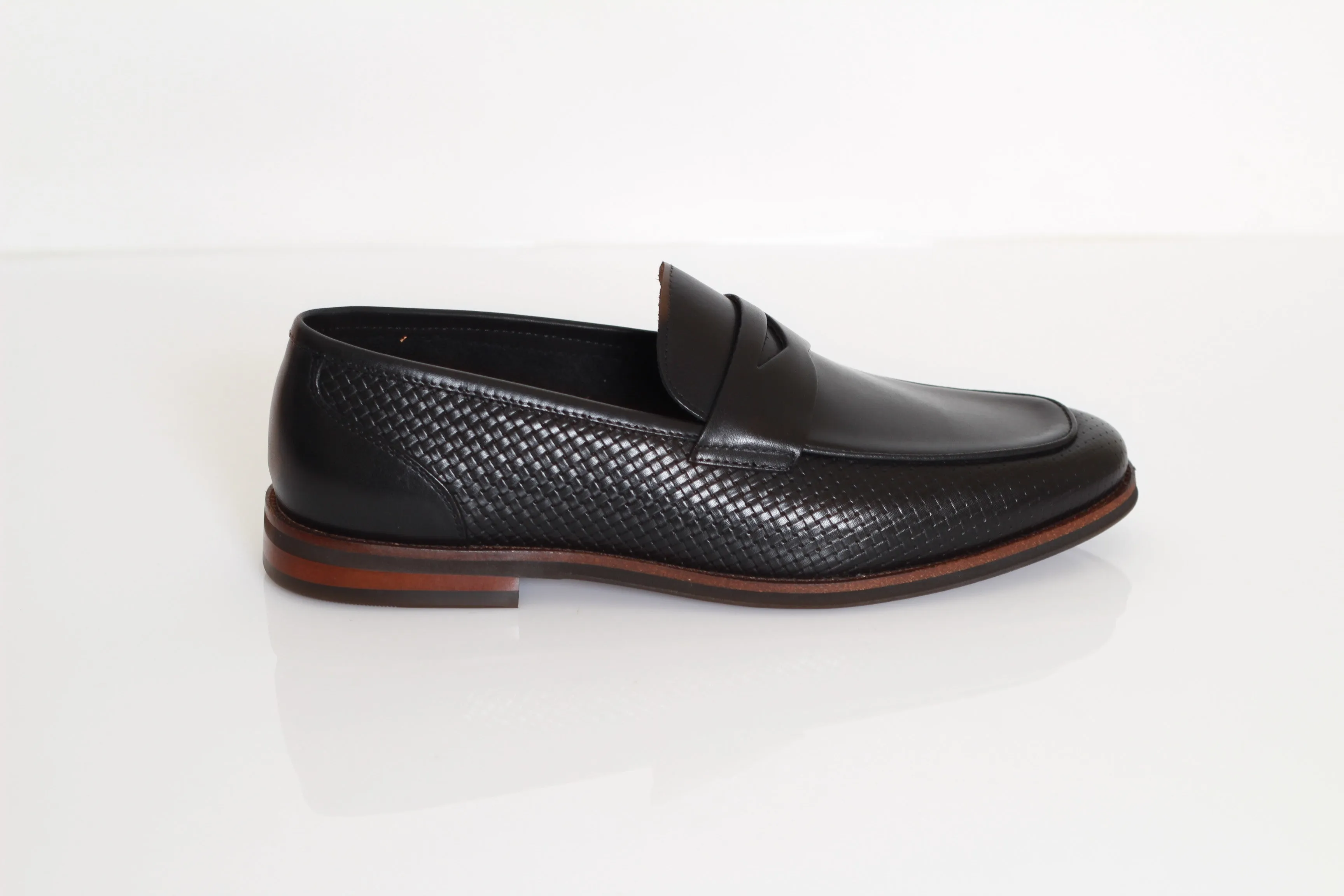 Contemporary Look Groom Style SANTINI