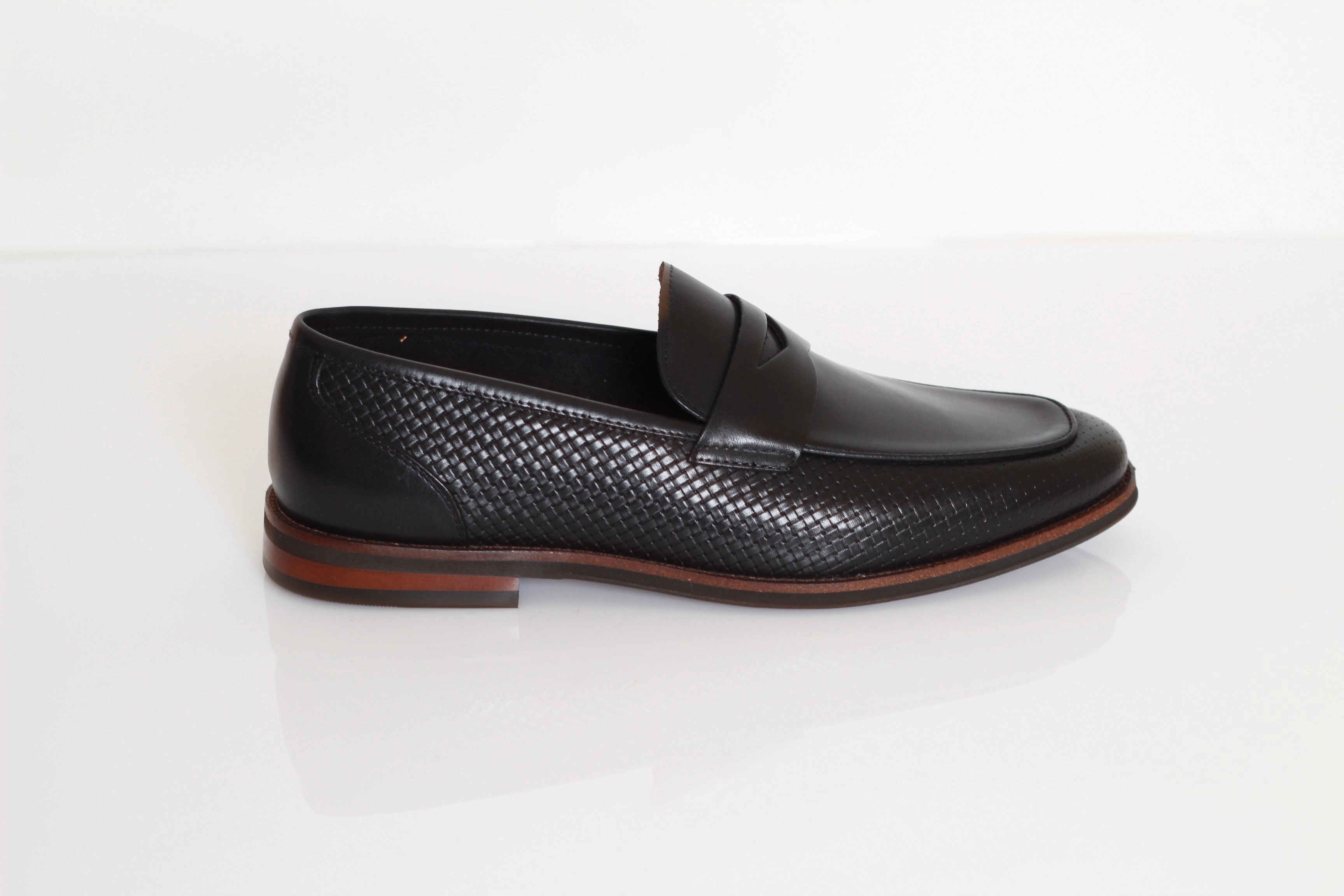 Contemporary Look Groom Style SANTINI