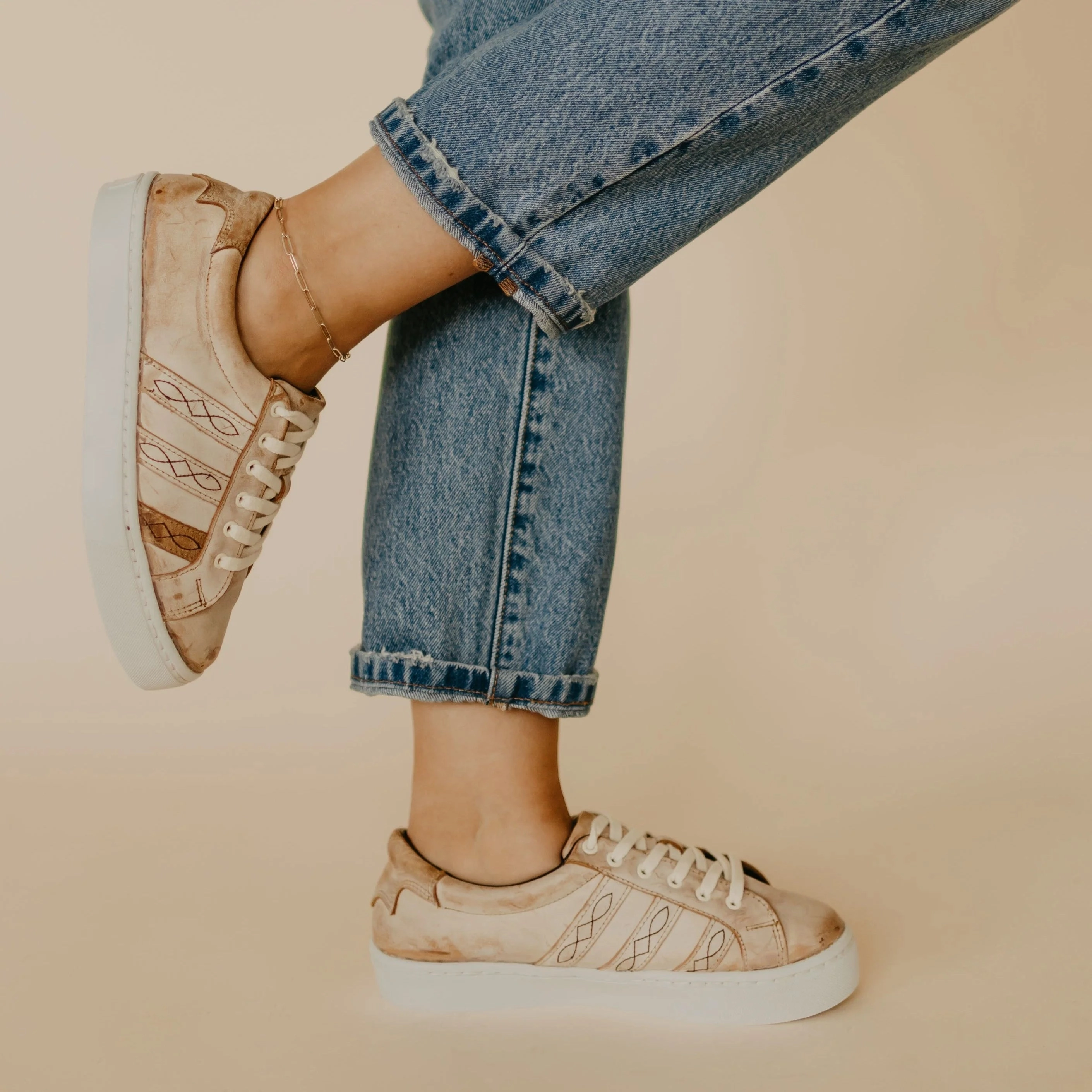 Sheridan supportive shock - absorbing shoes Comfort Flexibility