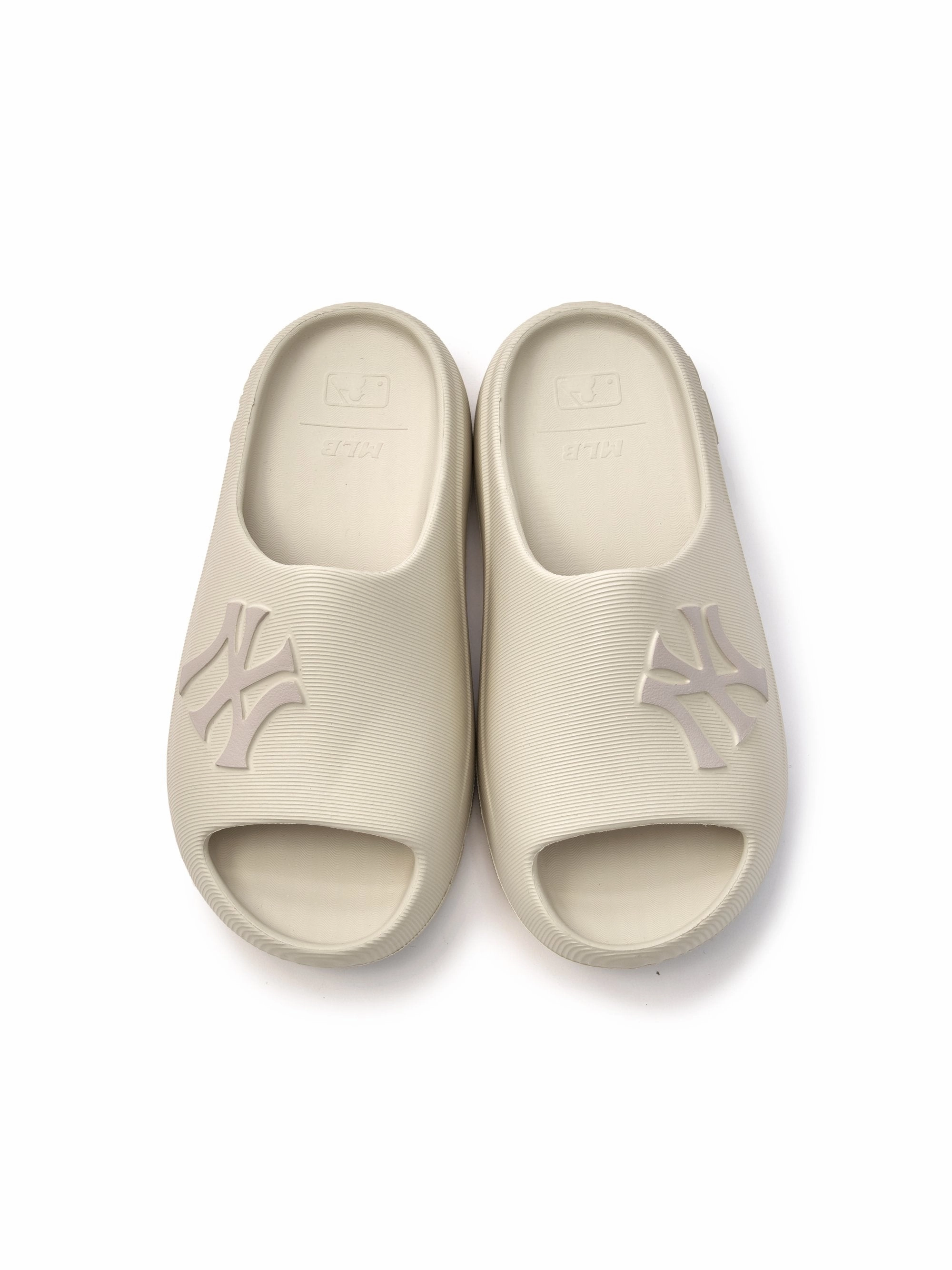 Easy Walk Slip Simple Footwear Skipper Slides