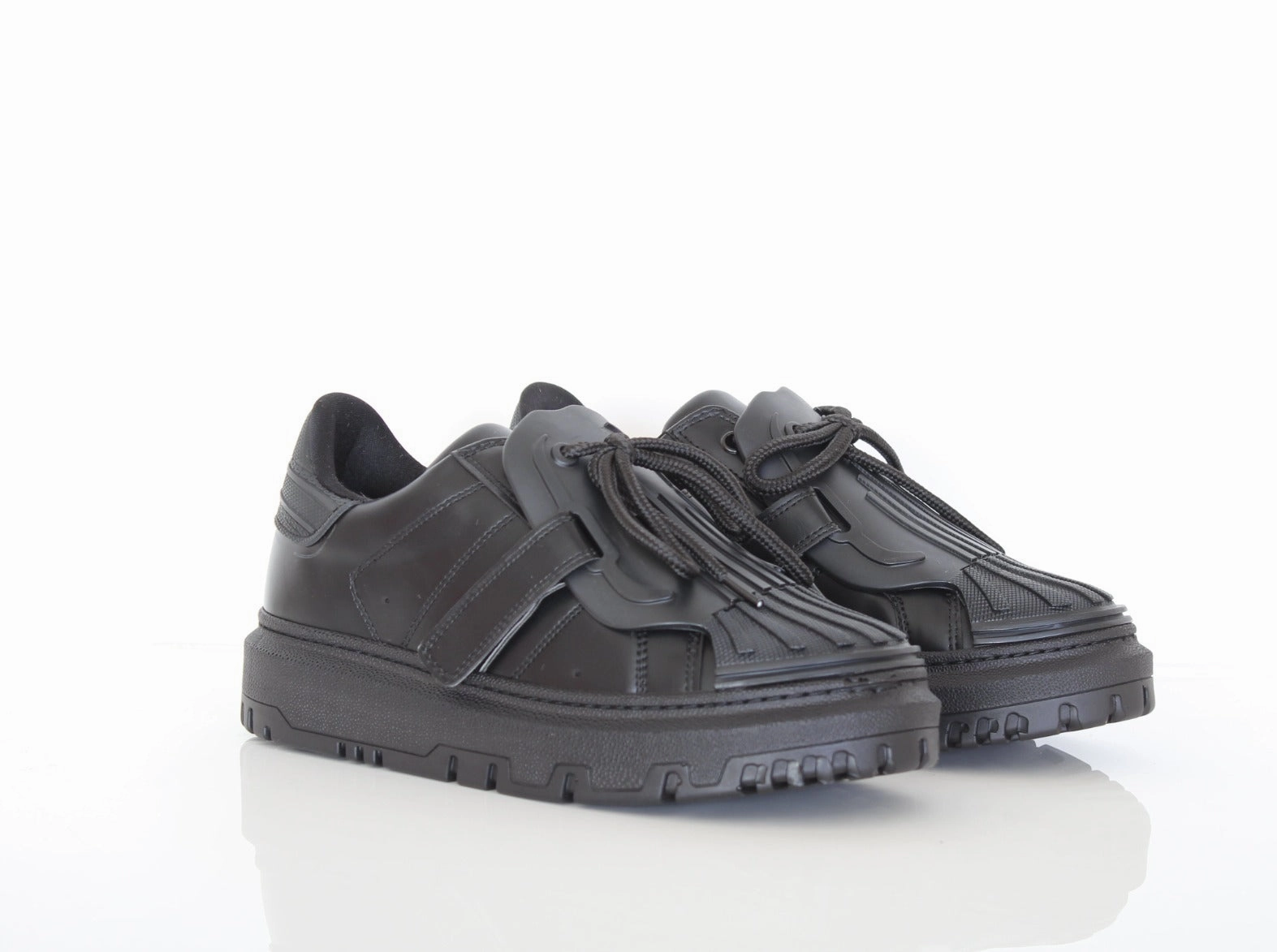 Enhanced Traction SLASH Sneakers