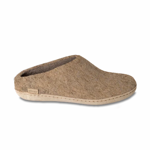 Slip-on with Leather Sole - Sand lightweight fabric Tough
