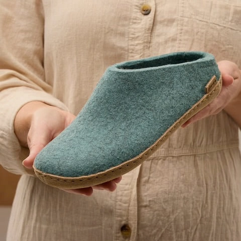 Versatile Style Slip-on with Leather Sole - North Sea