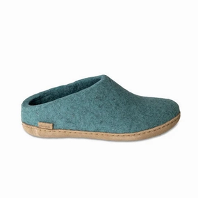 Slip-on with Leather Sole - North Sea Closed Toe Style Vacation Style