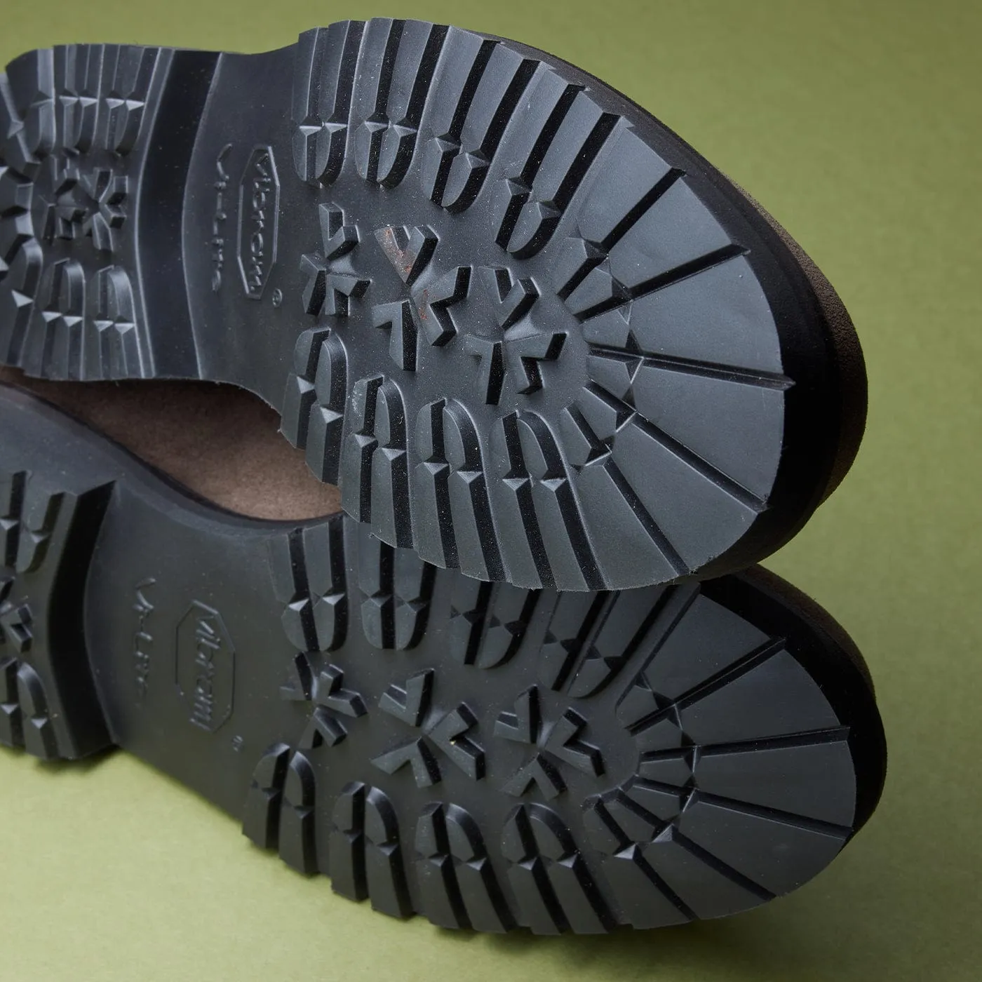 Versatile Style Form Pace Boston 2 Slate Suede