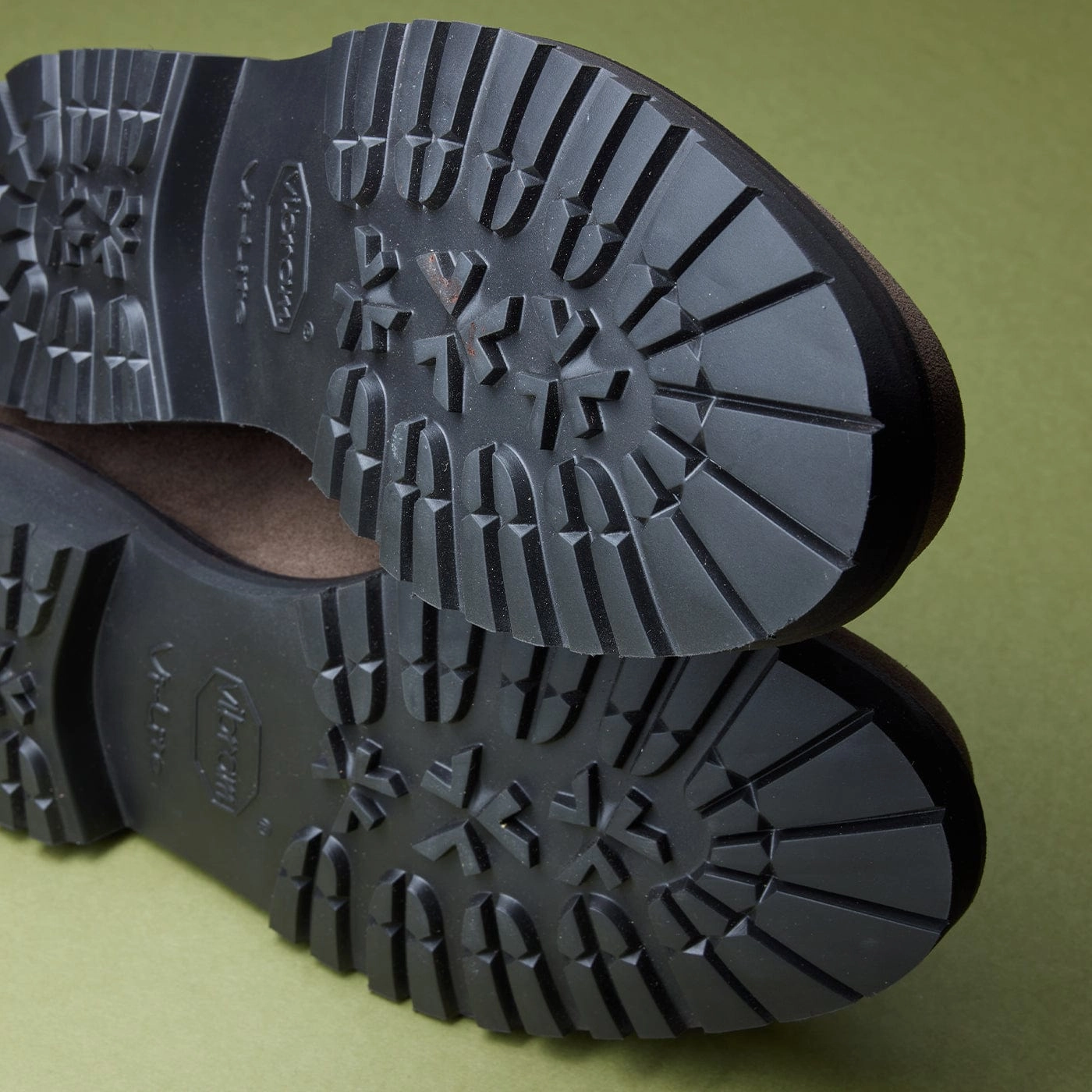 Versatile Style Form Pace Boston 2 Slate Suede