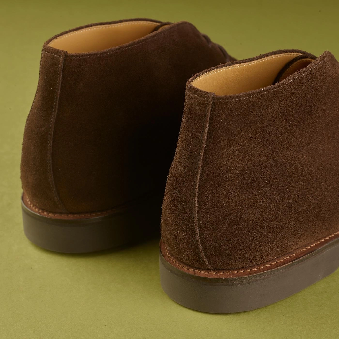 Comfortable Grip Bibury Dark Brown Suede