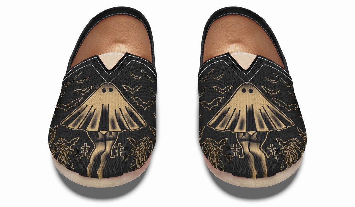 Earth Base Sun Glow Stay Spooky Casual Shoes