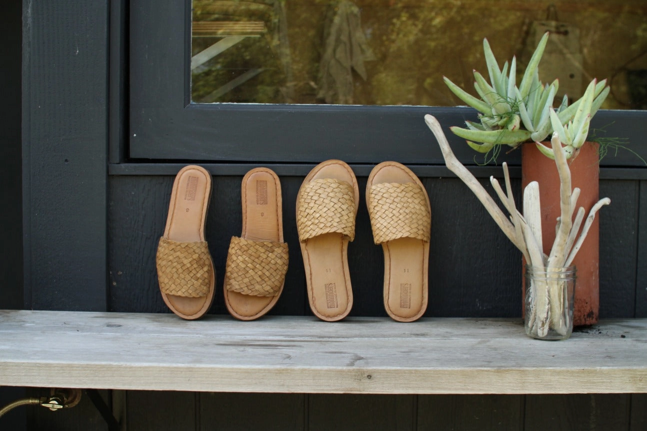 Men's Woven Sandal in Honey Quick Release Holiday Slip