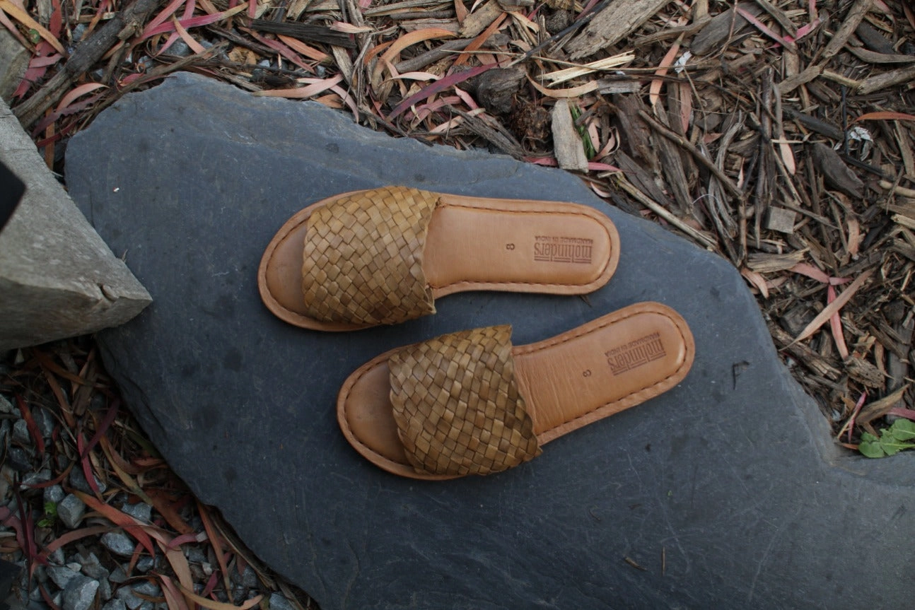 Men's Woven Sandal in Honey No-Slip Comfort