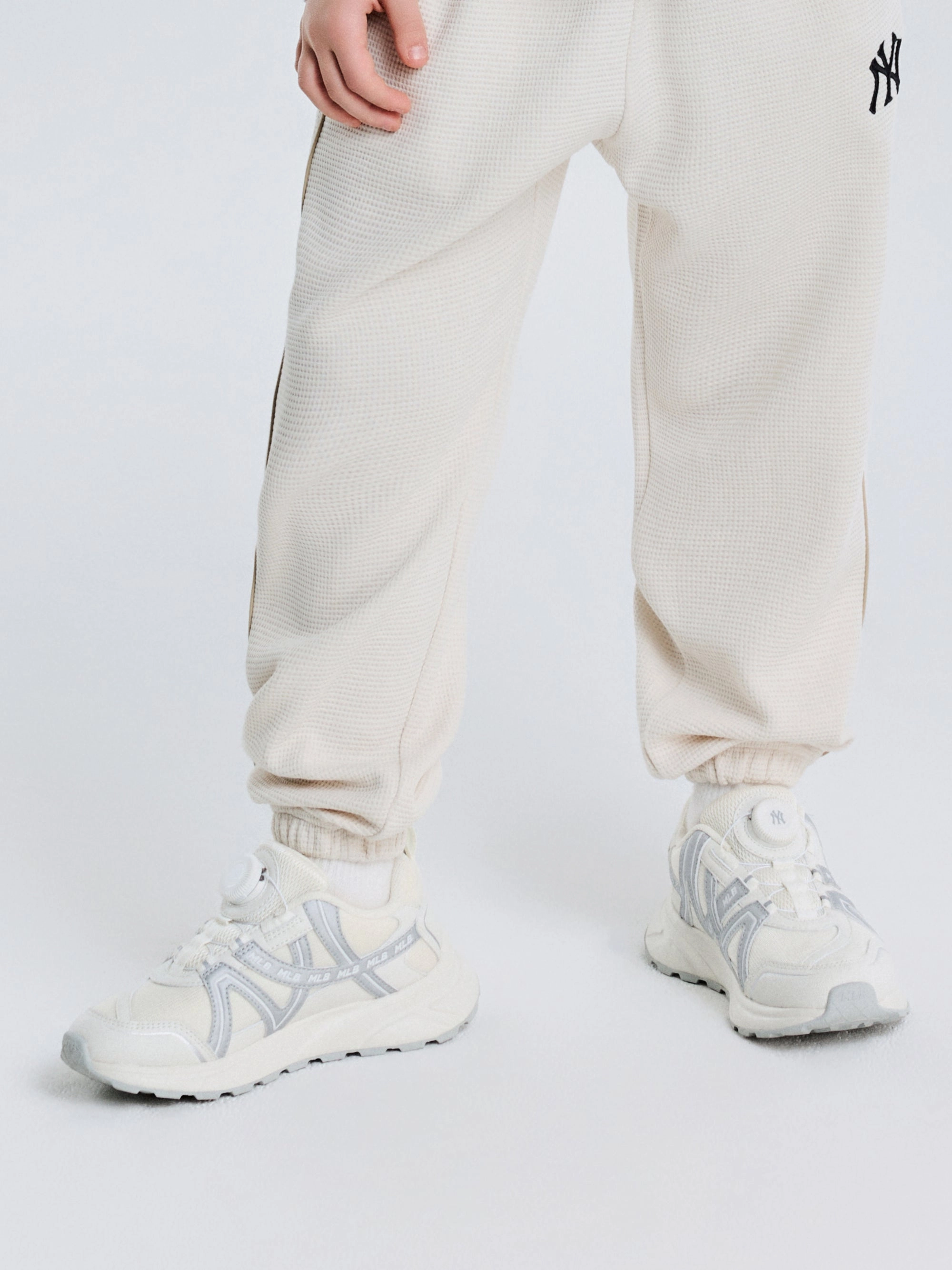 LaceUp Vintage Style Chunky Ground