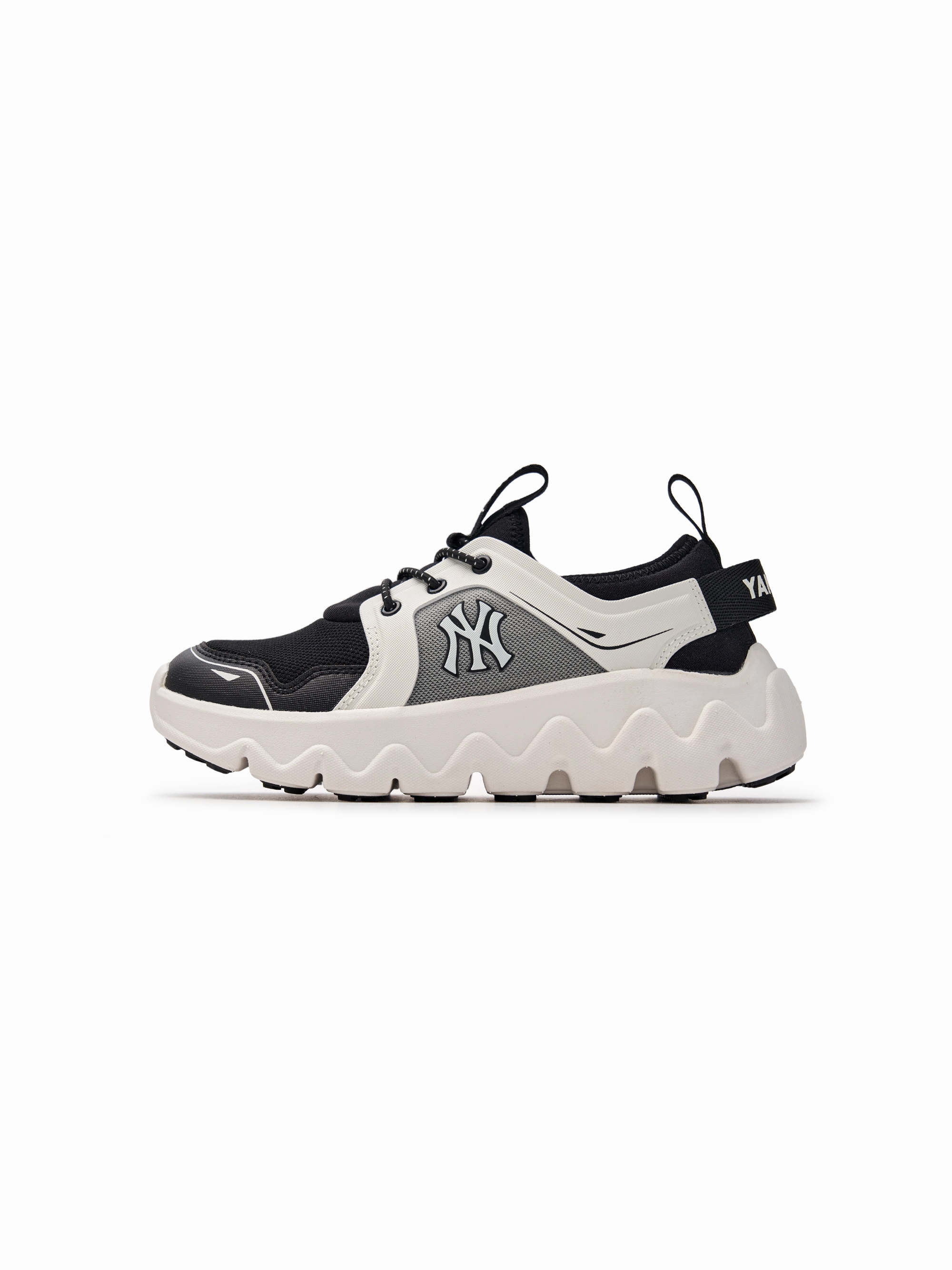 Sweeper Flex Buckle Closure Outdoor Function