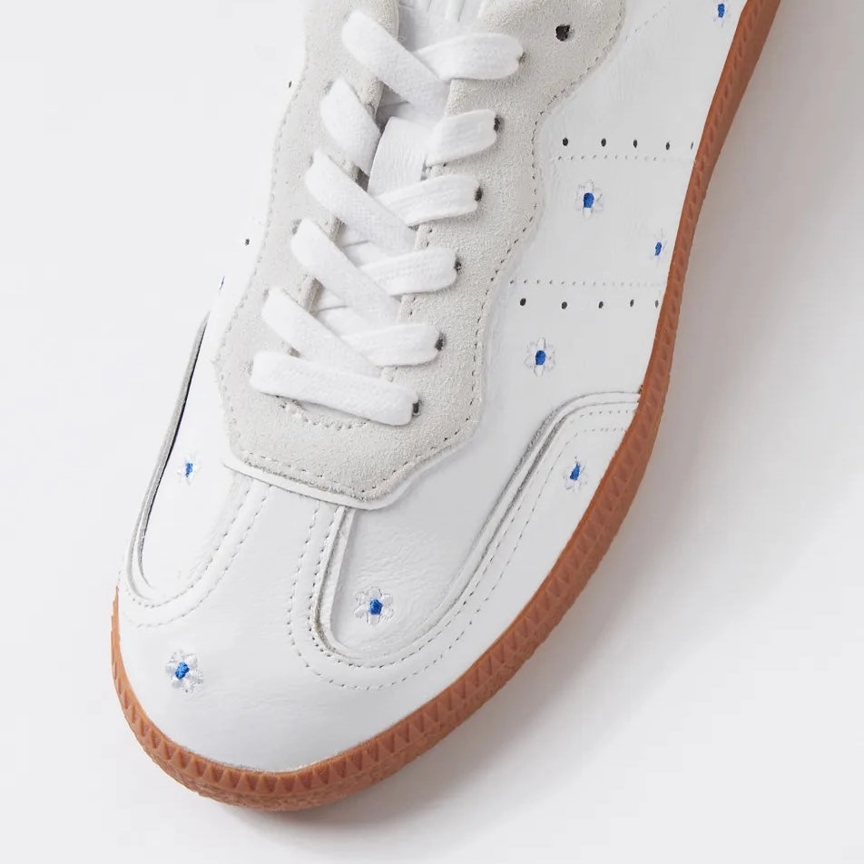 Deelara - White fabric running shoes