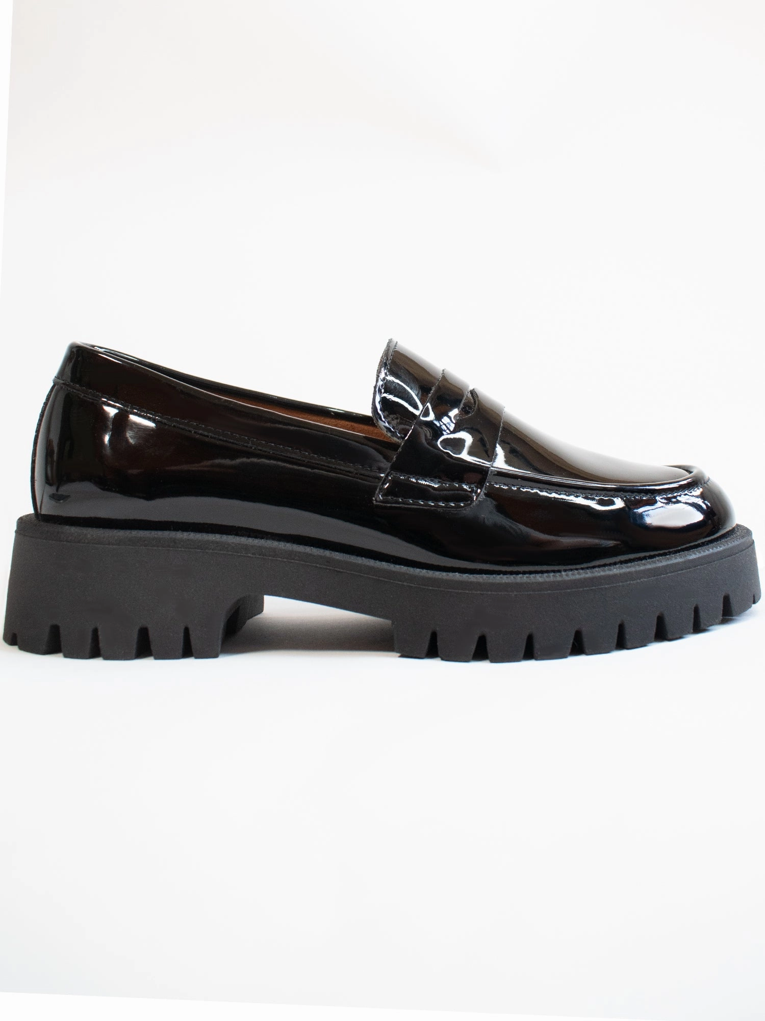Modern Edge Team Match Track Sole Penny Loafers