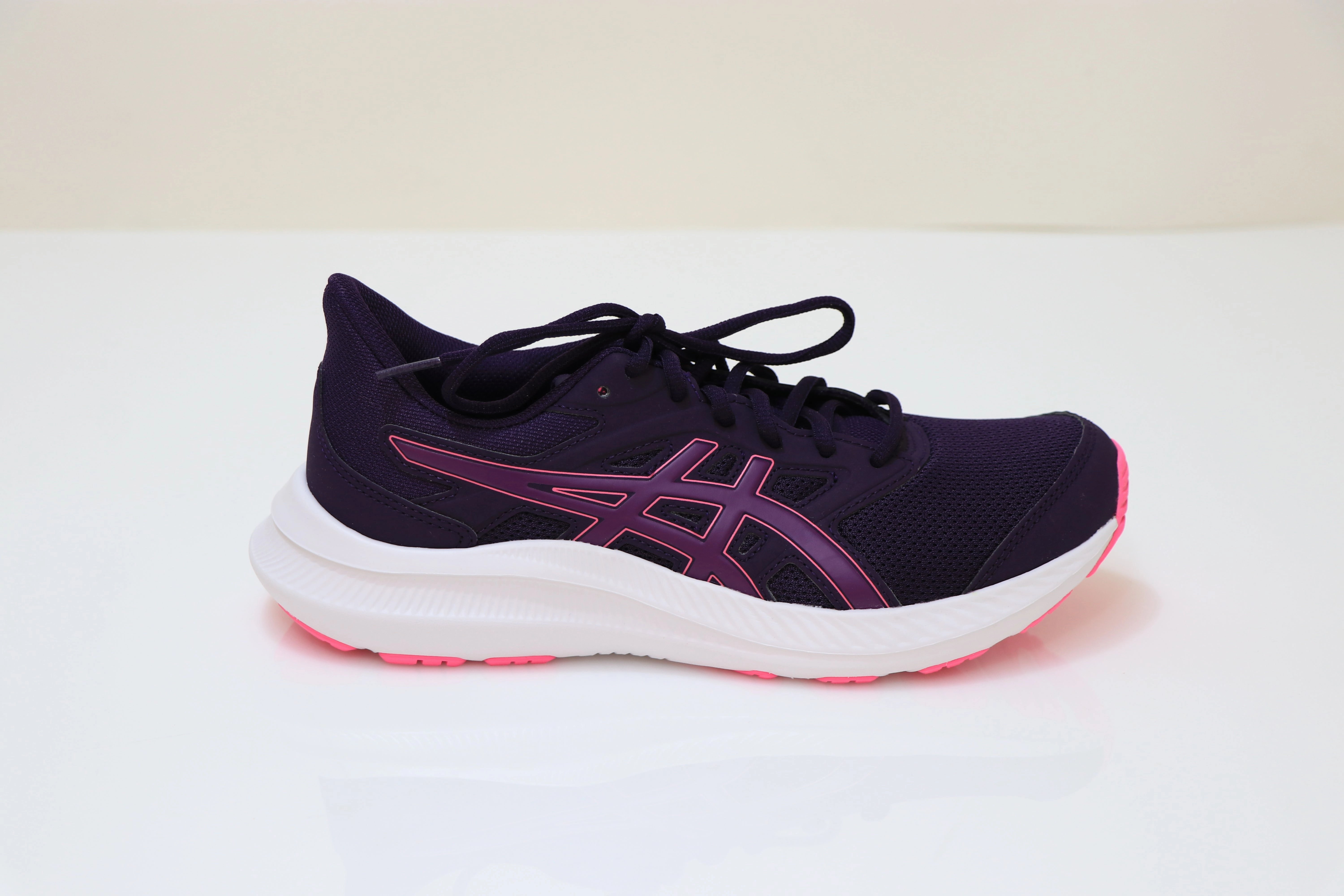 versatile - use shoes ASICS