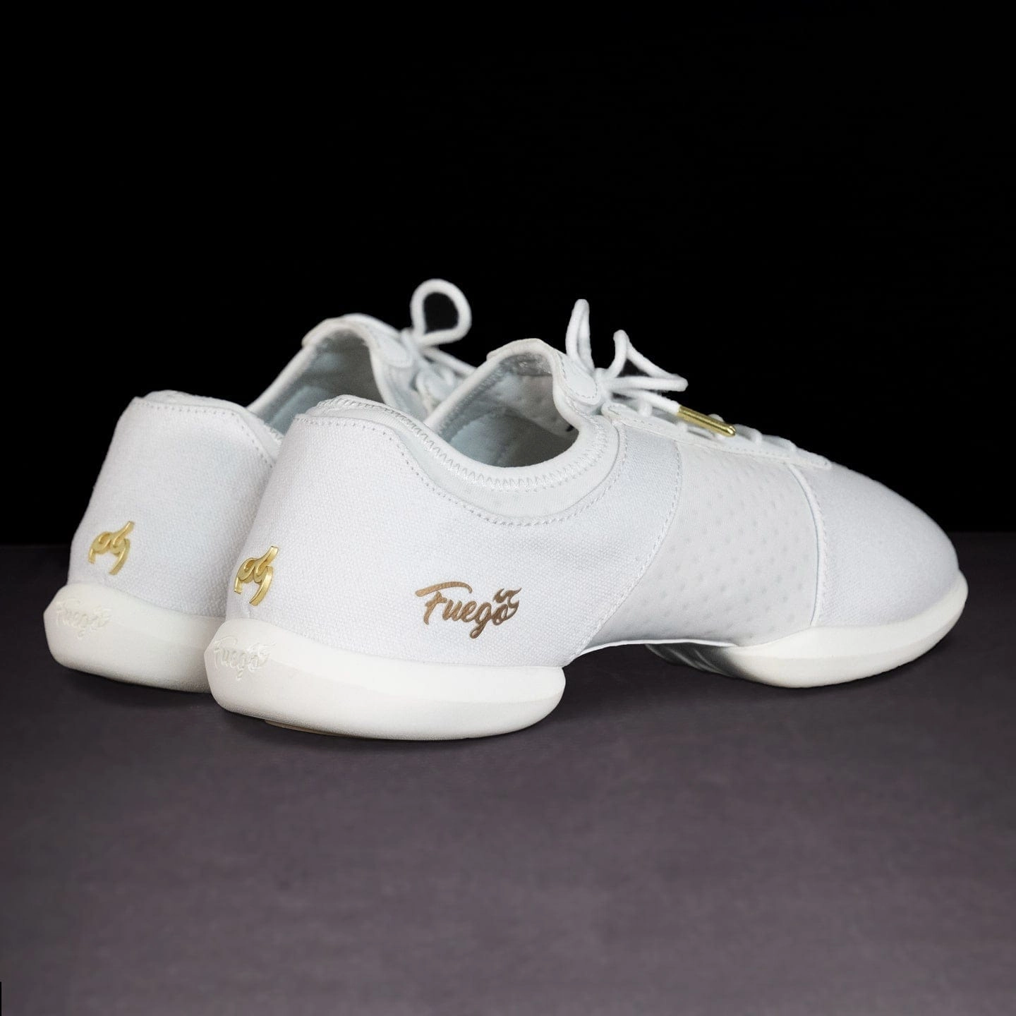 Comfortable Style Resort Spark White | Split-sole (Collective)
