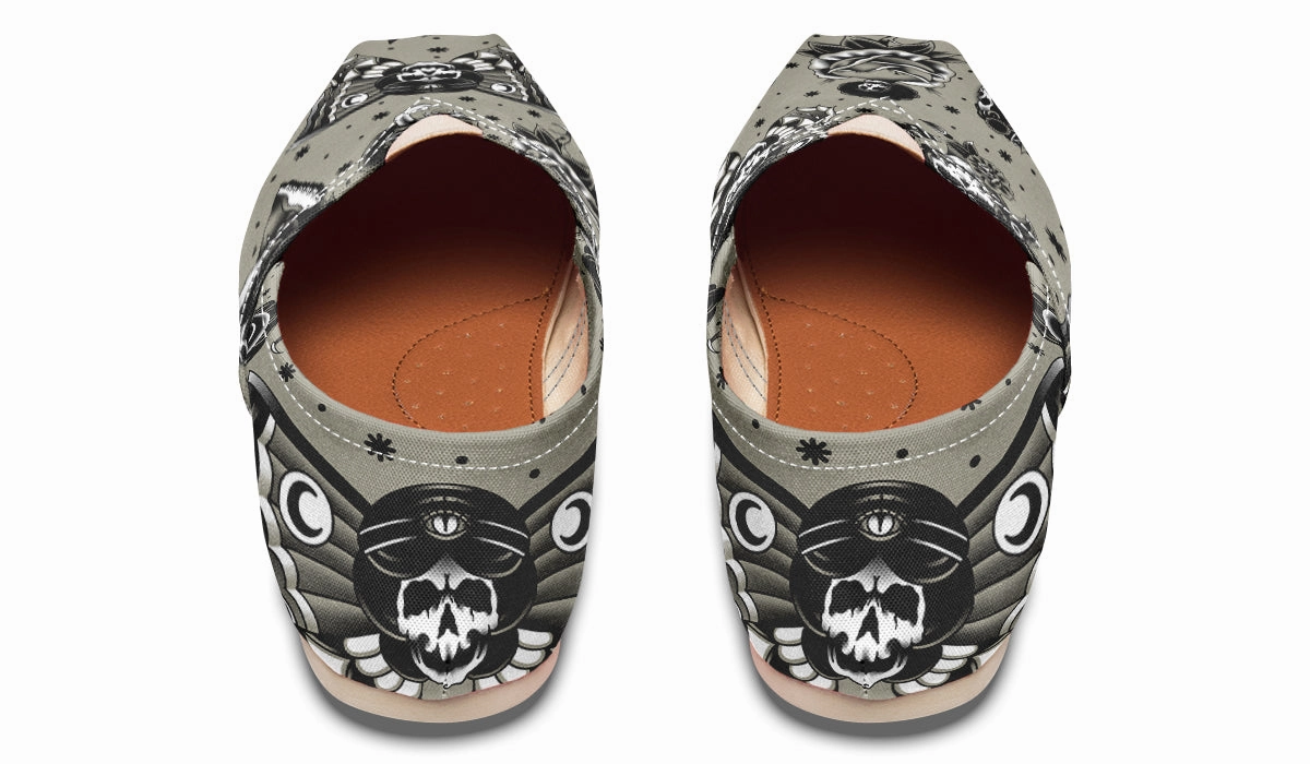 Wide Base Garden Walk Classic Dead Girls Casual Shoes