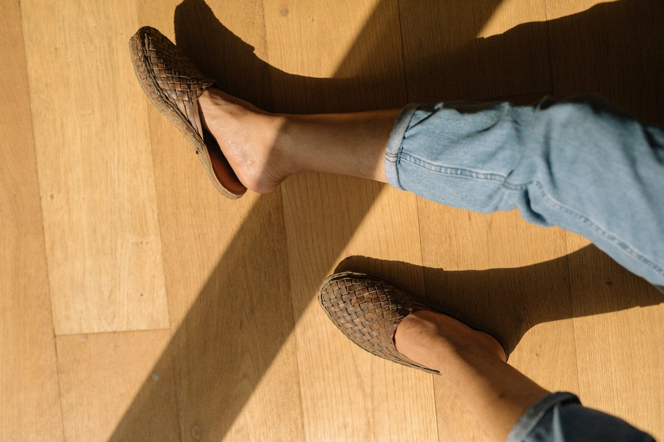 Woven Slide in Walnut Comfortable Insole