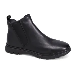 Dalea - Black Fashion Forward Hiking Essential